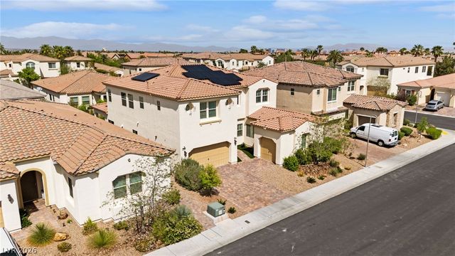 326 Grassy Pines Court, Las Vegas, NV 89148