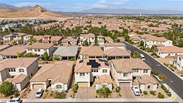 326 Grassy Pines Court, Las Vegas, NV 89148