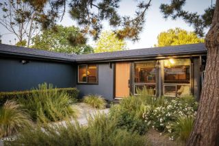 950 N Summit Avenue, Pasadena, CA 91103