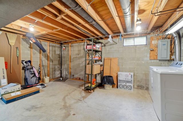 639 Dlyn Street, Columbus, OH 43228