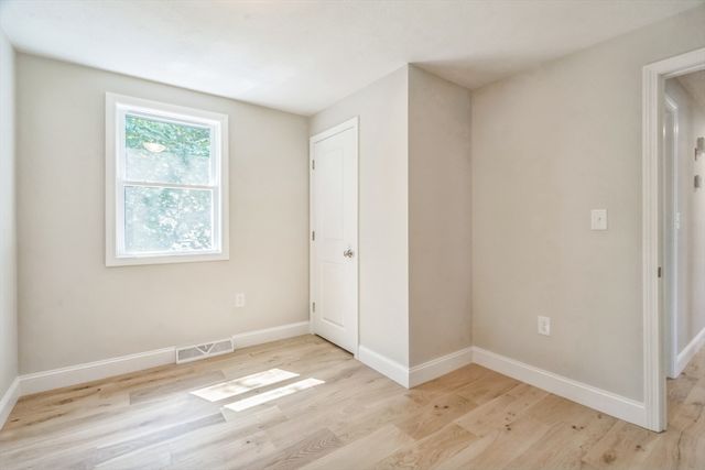 2 Garrison St, Billerica, MA 01821