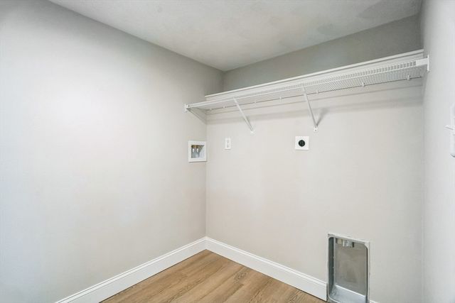 2 Garrison St, Billerica, MA 01821
