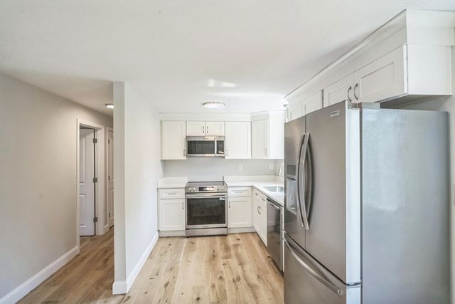 2 Garrison St, Billerica, MA 01821