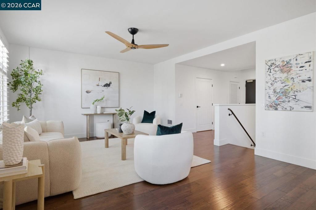 Image 11 of property listing at 438 W Grand Ave 418, Oakland, CA 94612