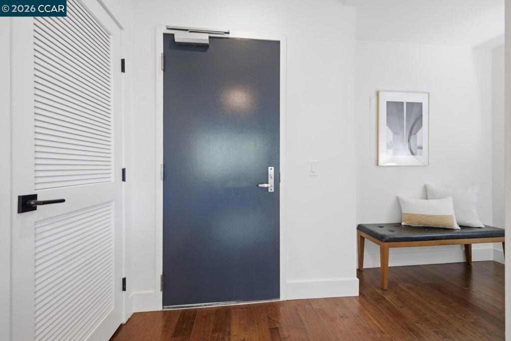 Image 3 of property listing at 438 W Grand Ave 418, Oakland, CA 94612