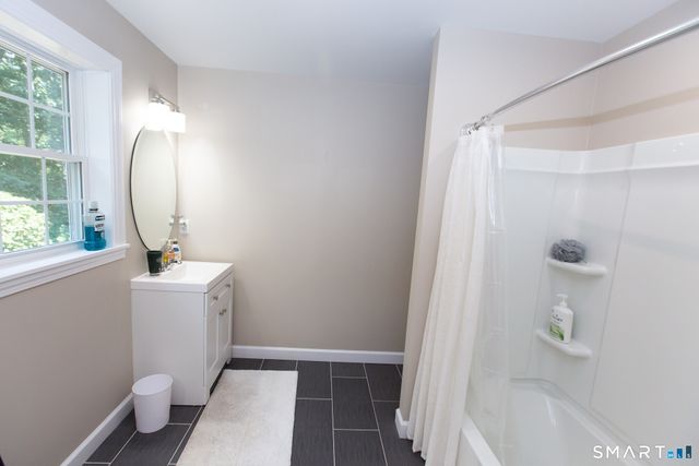 209 Winding Hollow Road, Groton, CT 06340