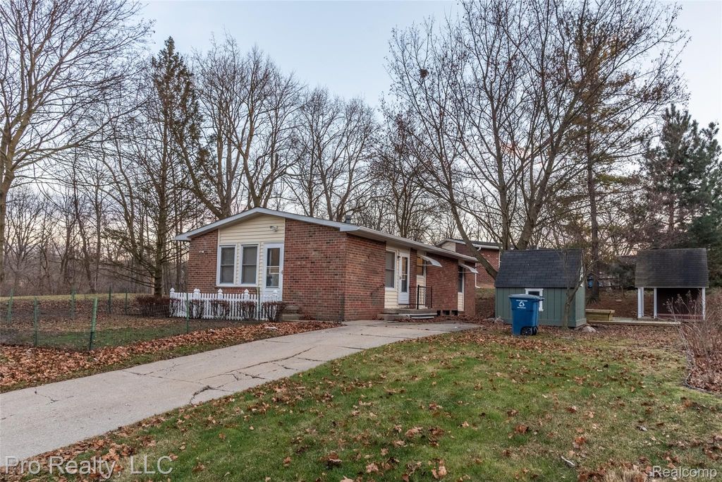 2071 WINEWOOD Avenue, Ann Arbor, MI 48103