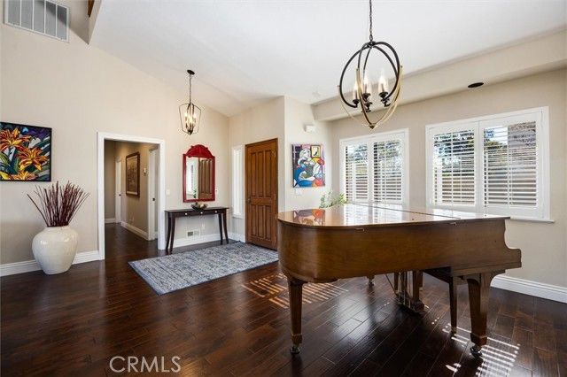 1020 Par, Paso Robles, CA 93446