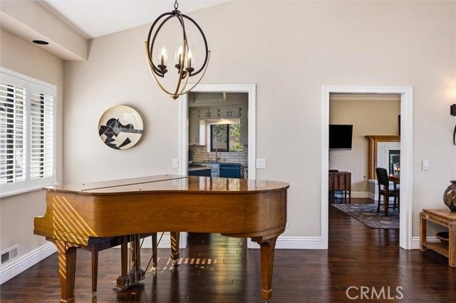 1020 Par, Paso Robles, CA 93446