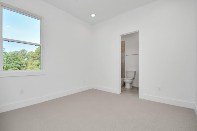 420 Janisch Road F, Houston, TX 77018