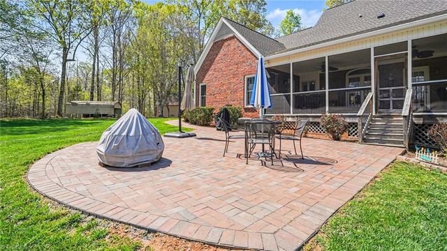 8200 Styers Ferry Road, Clemmons, NC 27012