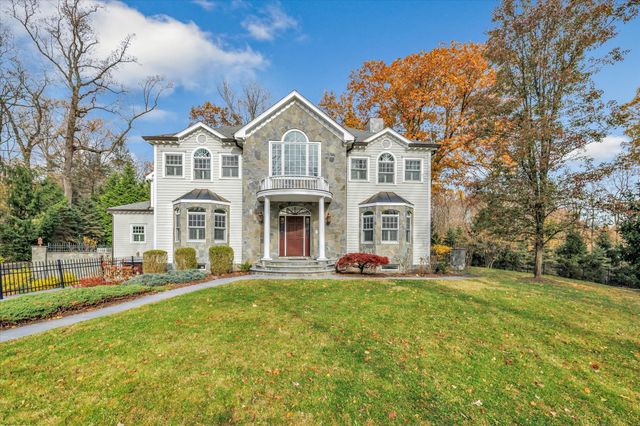 139 Jelliff Mill Road, New Canaan, CT 06840