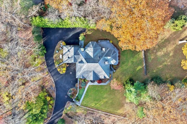 139 Jelliff Mill Road, New Canaan, CT 06840