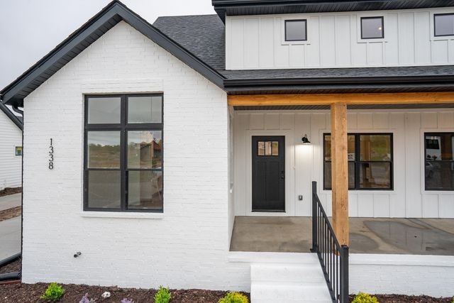 2190 E Will Street, Republic, MO 65738