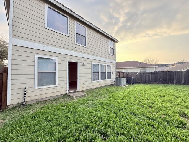 431 Mantova Drive, Houston, TX 77073