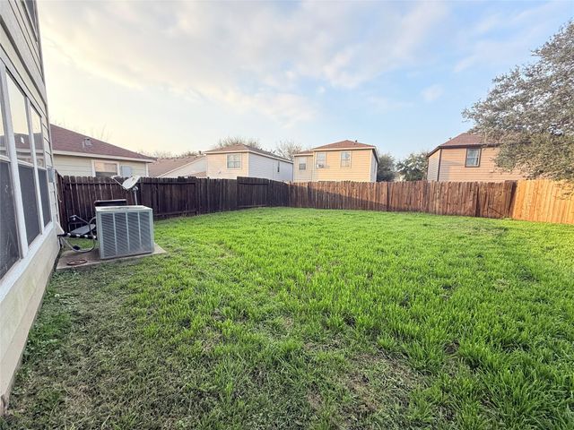 431 Mantova Drive, Houston, TX 77073