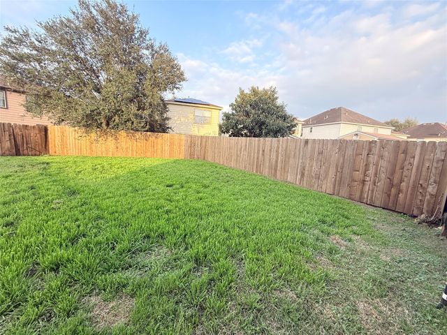 431 Mantova Drive, Houston, TX 77073