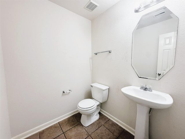 431 Mantova Drive, Houston, TX 77073