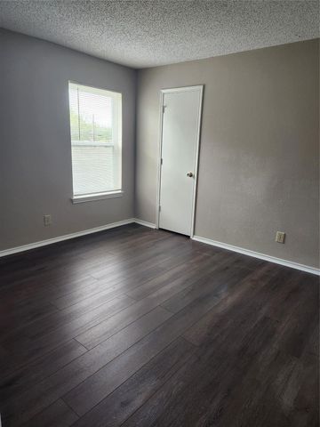 5029 Winder Court D, North Richland Hills, TX 76180