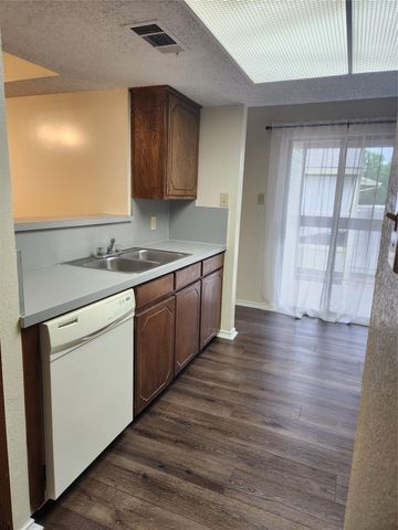 5029 Winder Court D, North Richland Hills, TX 76180