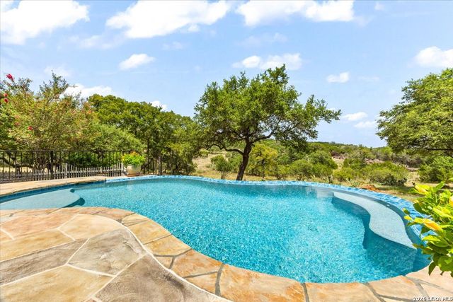 563 Cambridge, New Braunfels, TX 78132