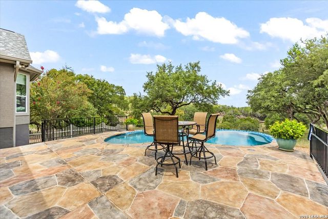 563 Cambridge, New Braunfels, TX 78132