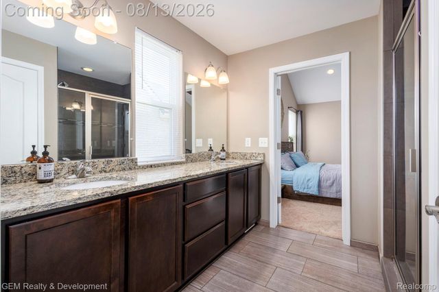 8066 Chestnut Drive, Westland, MI 48185