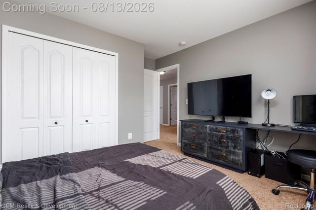 8066 Chestnut Drive, Westland, MI 48185