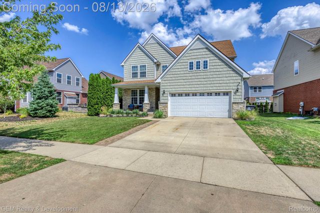 8066 Chestnut Drive, Westland, MI 48185