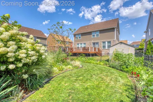 8066 Chestnut Drive, Westland, MI 48185