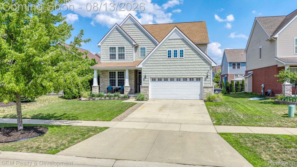 8066 Chestnut Drive, Westland, MI 48185