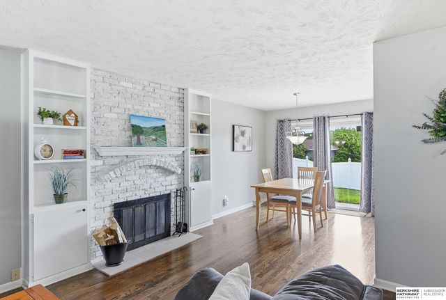 1411 Sunbury Drive, Bellevue, NE 68005