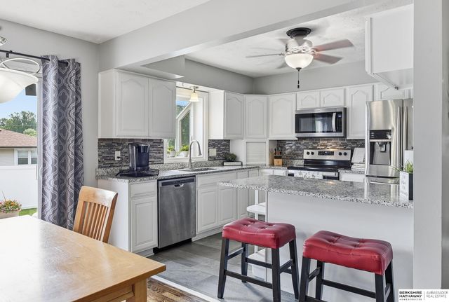1411 Sunbury Drive, Bellevue, NE 68005