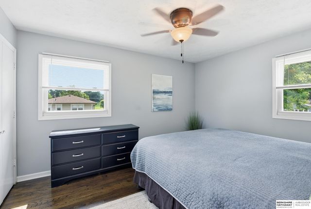 1411 Sunbury Drive, Bellevue, NE 68005