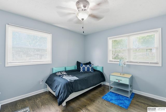 1411 Sunbury Drive, Bellevue, NE 68005