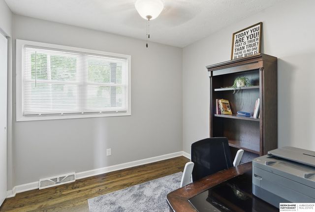1411 Sunbury Drive, Bellevue, NE 68005