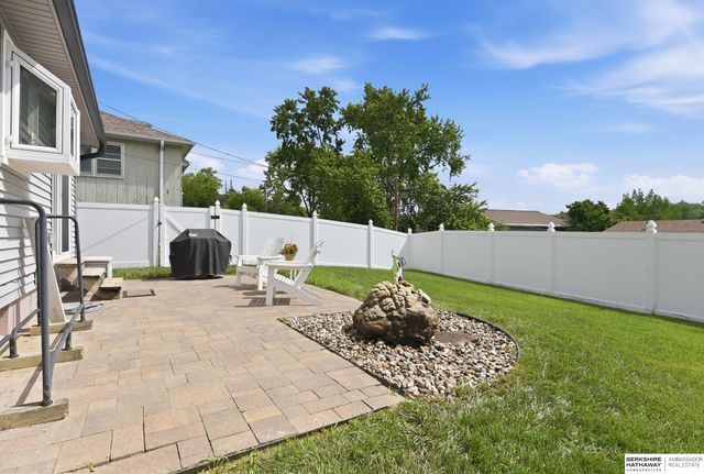 1411 Sunbury Drive, Bellevue, NE 68005