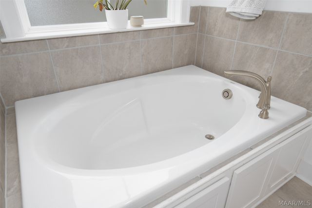 1286 Charleston Drive, Prattville, AL 36066