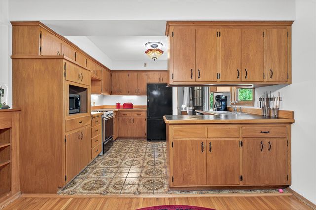 15250 Stevens Avenue, Burnsville, MN 55306