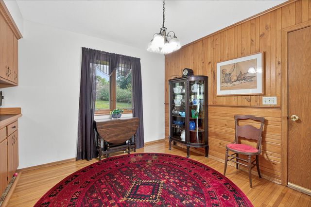 15250 Stevens Avenue, Burnsville, MN 55306