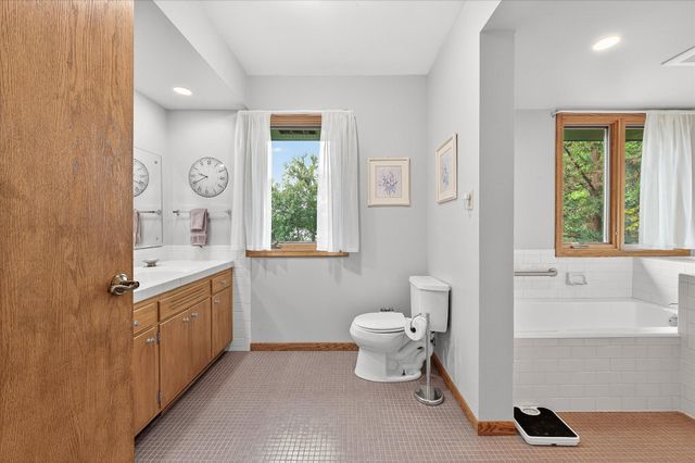 15250 Stevens Avenue, Burnsville, MN 55306