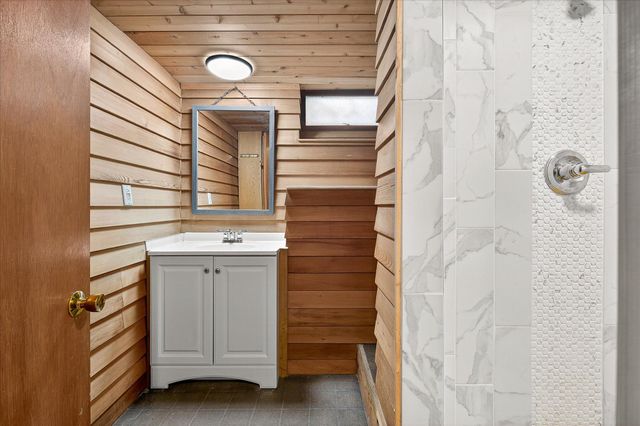 15250 Stevens Avenue, Burnsville, MN 55306