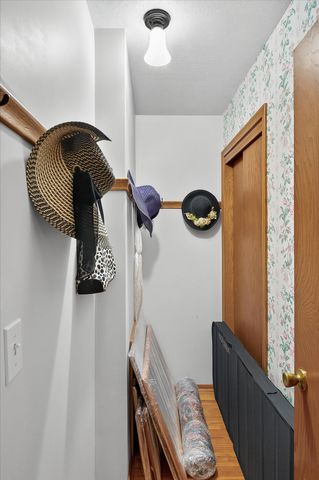 15250 Stevens Avenue, Burnsville, MN 55306