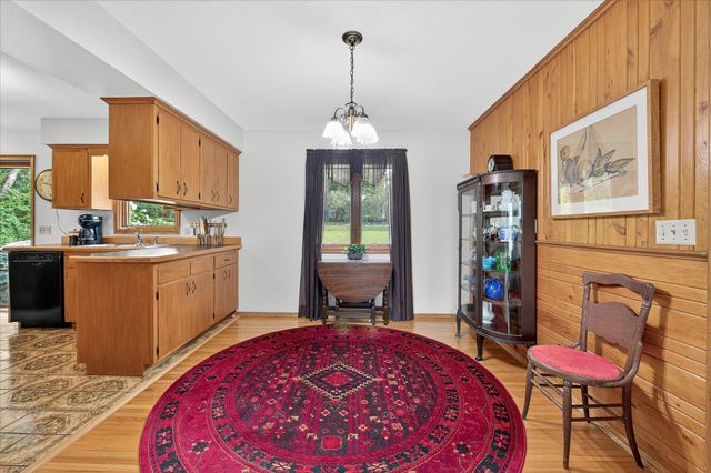 15250 Stevens Avenue, Burnsville, MN 55306