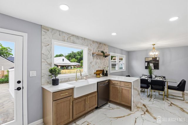 18 muth Street, South Amboy, NJ 08879