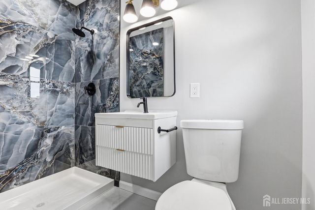 18 muth Street, South Amboy, NJ 08879