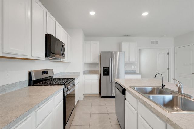 3881 BRANT PLACE, Leesburg, FL 34748
