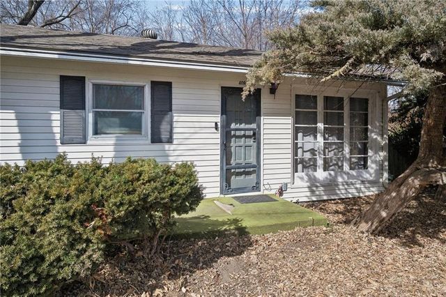 408 W Murray Road, Liberty, MO 64068