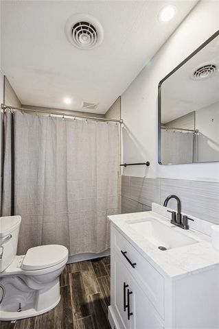 408 W Murray Road, Liberty, MO 64068