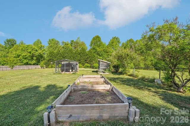 128 Levo Drive, Troutman, NC 28166
